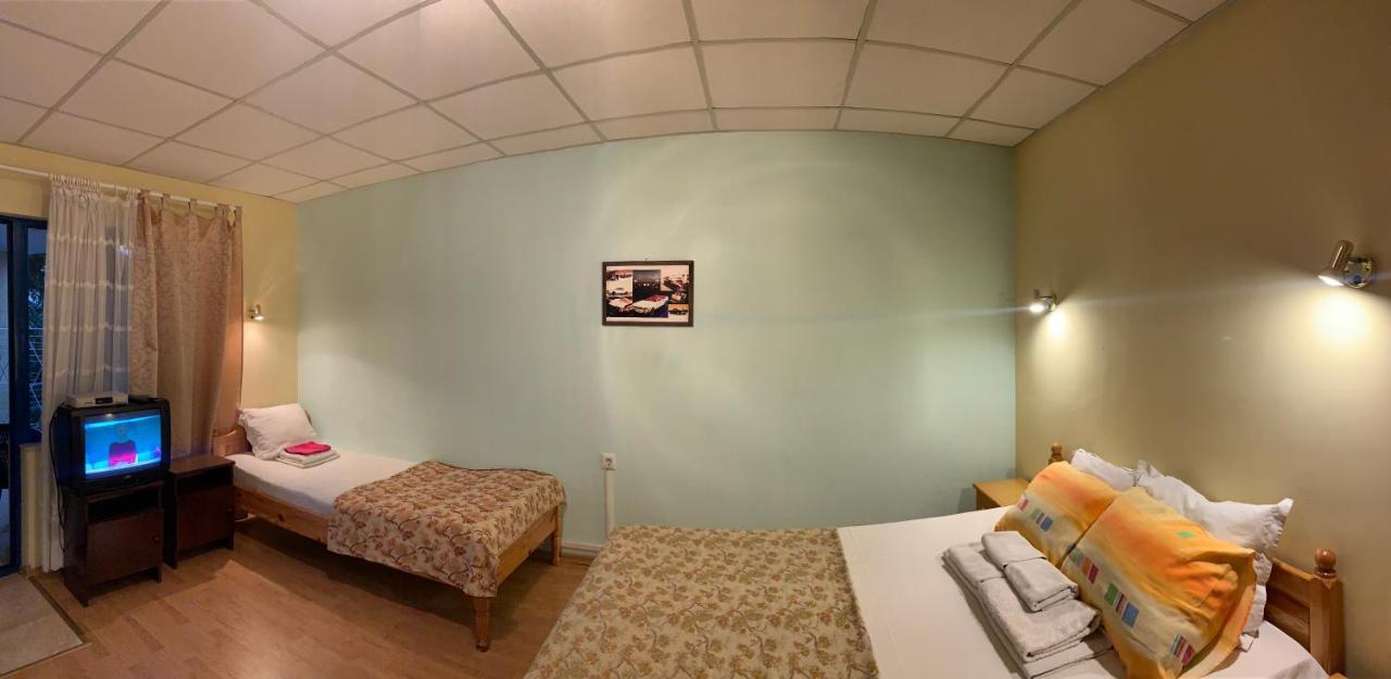 Guest House “Olesya” ابزور المظهر الخارجي الصورة